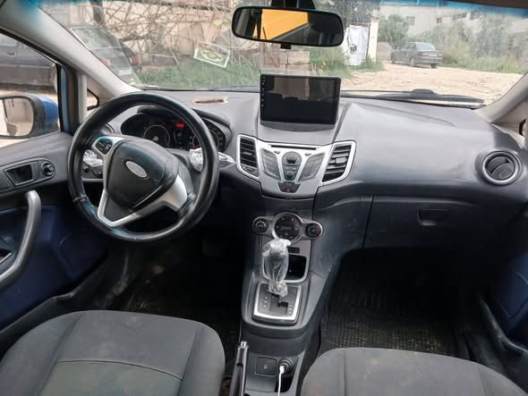 فورد فيستا 2010 - صورة 4