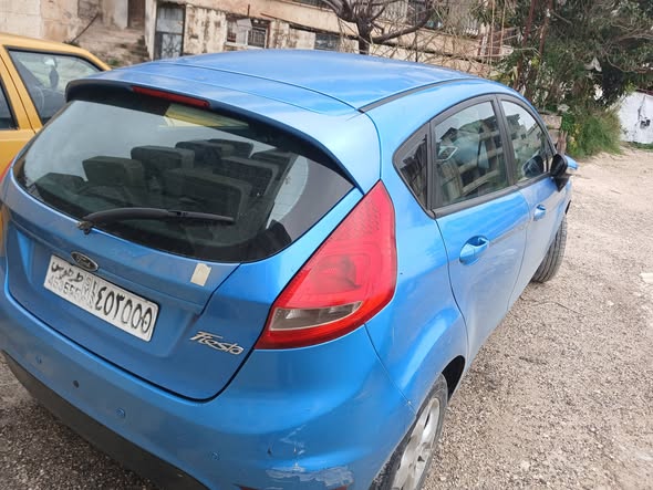 فورد فيستا 2010 - صورة 5