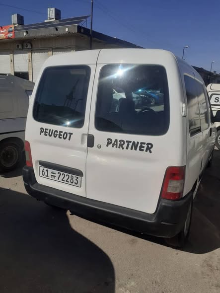 بيجو بارتنر 2008