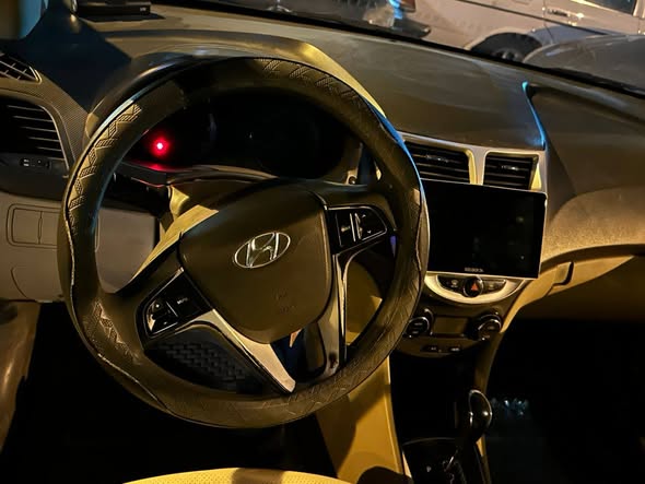 هيونداي اكسنت 2011 - صورة 4