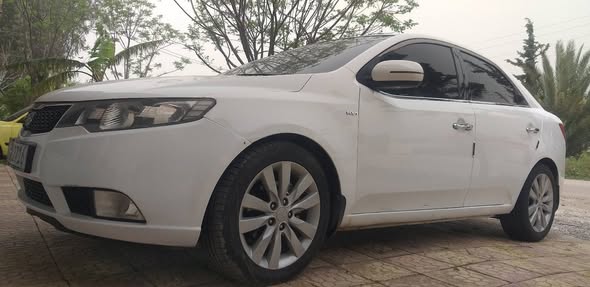 كيا فورتي 2011 - صورة 1