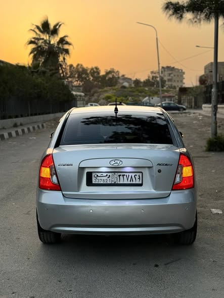 هيونداي فيرنا 2007 - صورة 1