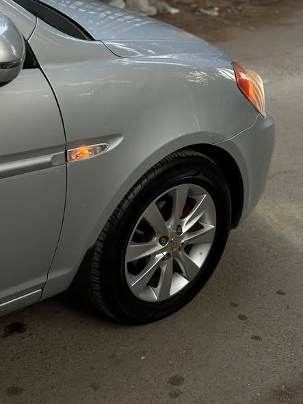 هيونداي فيرنا 2007 - صورة 4