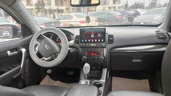 كيا سورينتو 2012