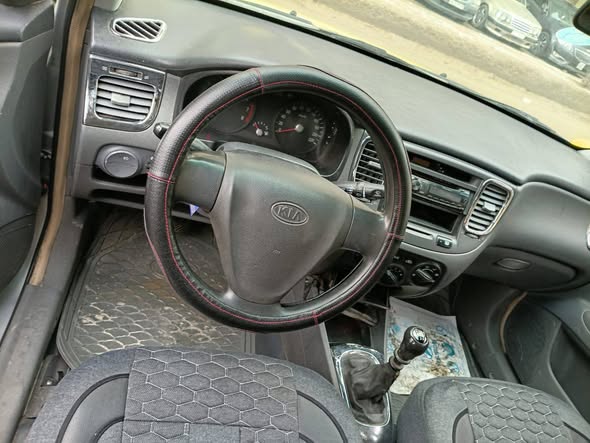 كيا ريو 2007 - صورة 4