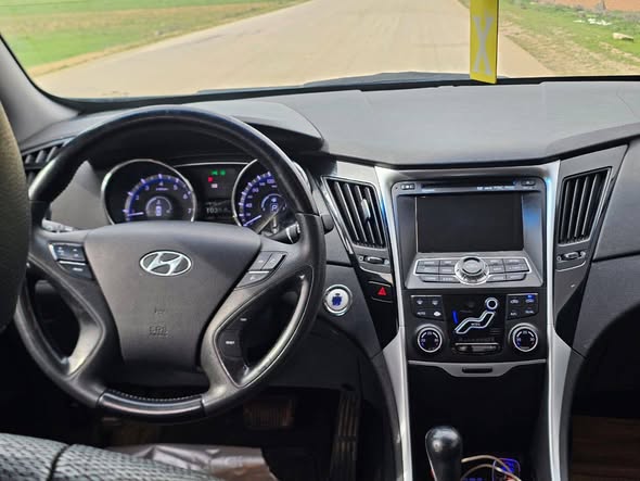 هيونداي سوناتا 2010 - صورة 5