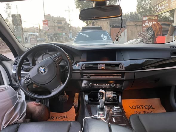 بي ام دبليو 520 2011 - صورة 4