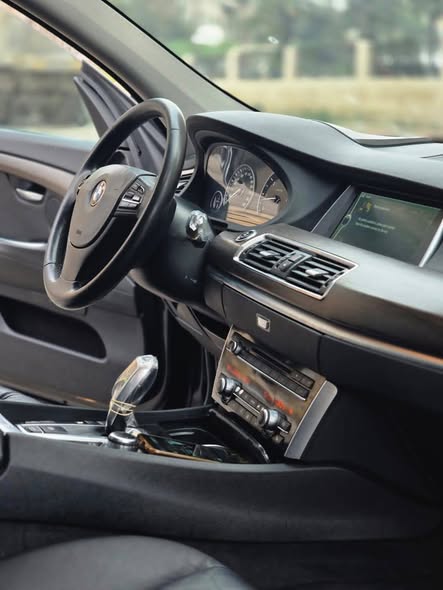 بي ام دبليو 5 Series Gran Turismo 2012 - صورة 2