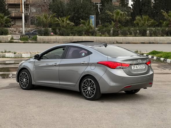 هونداي أفانتي 2012 - صورة 4