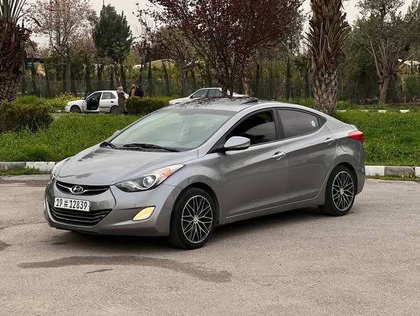 هونداي أفانتي 2012 - صورة 5