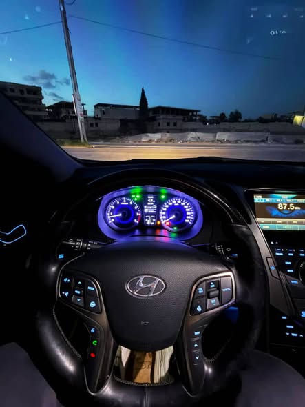 هيونداي أزيرا 2012