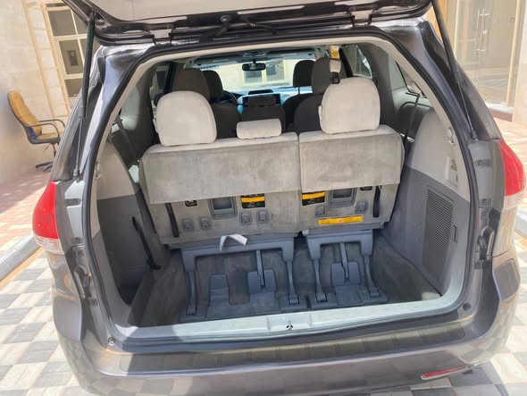 تويوتا سينا 2014 - صورة 3