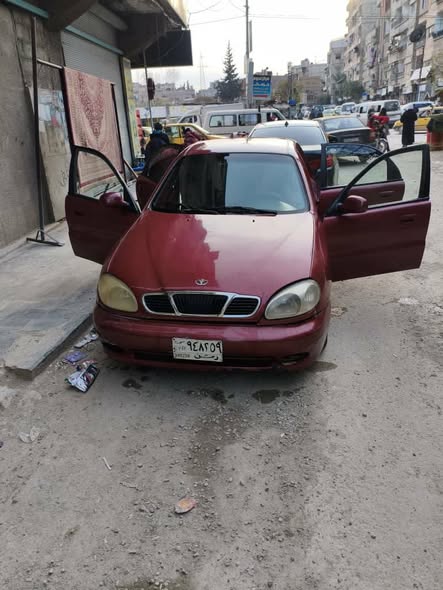 دايو لانوس 1998 - صورة 1