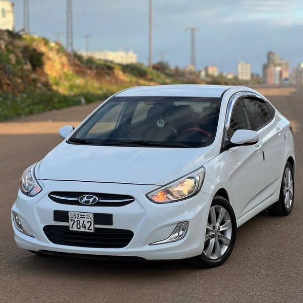 هيونداي أكسنت 2015 - صورة 1