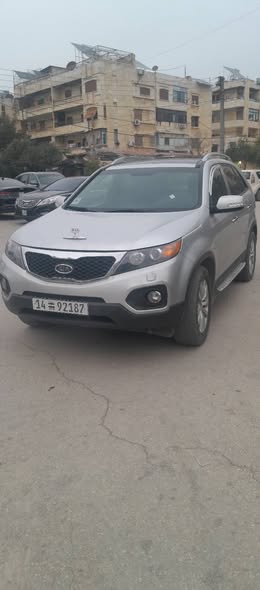 كيا سيرنتو 2010 - صورة 1