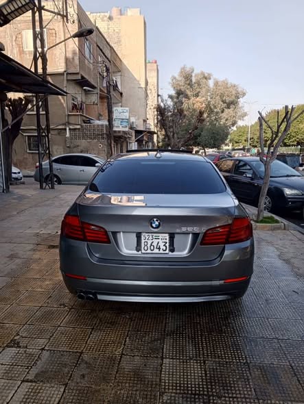 بي إم دبليو 528i 2011