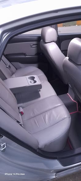 هيونداي أفانتي 2009