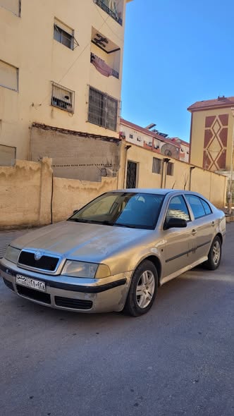 سكودا اوكتافيا 2005 - صورة 2