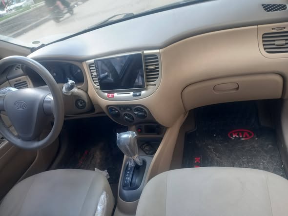 كيا ريو 2009 - صورة 5