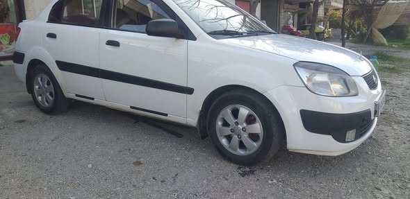 كيا ريو 2009 - صورة 1