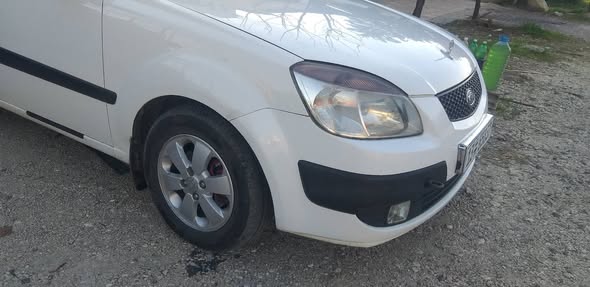 كيا ريو 2009 - صورة 2