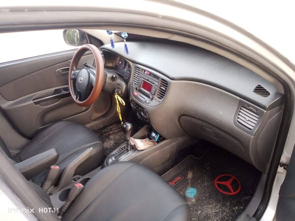 كيا ريو 2011 - صورة 2