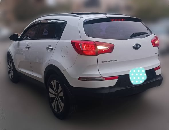 كيا سبورتاج 2012