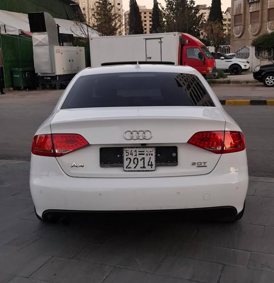 أودي A4 2012 - صورة 2