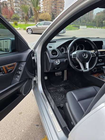 مرسيدس C250 2012