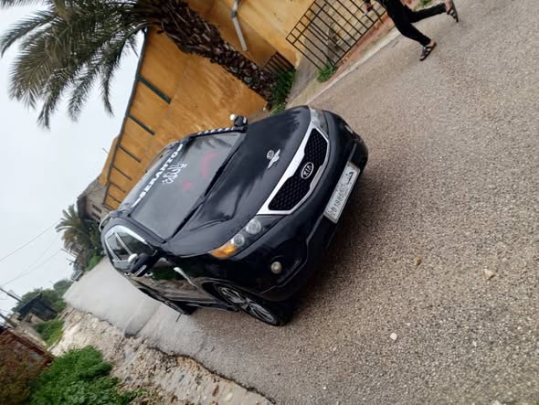 كيا سورينتو 2010 - صورة 2
