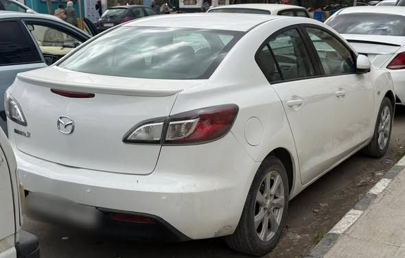 مازدا زوم 3 2011 - صورة 2