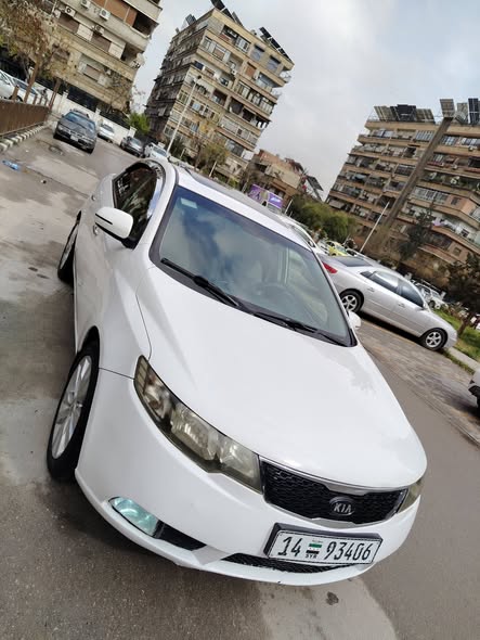 كيا فورتي 2013 - صورة 2