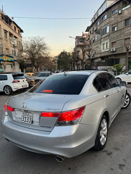 هونداي أكورد 2010 - صورة 2