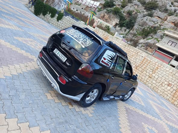 هيونداي سنتافي 2004 - صورة 3