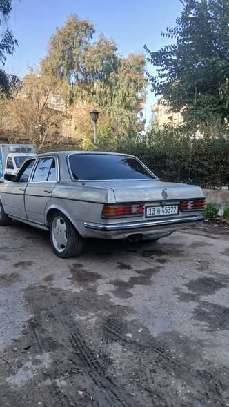 مرسيدس 230 1977 - صورة 4