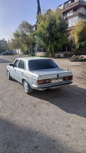 مرسيدس 230 1977 - صورة 5