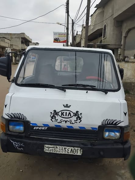 كيا بونغو 1996