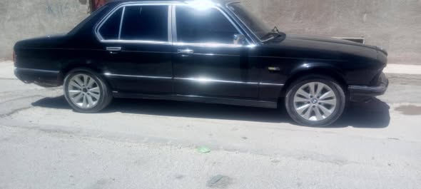 بي ام دبليو 5 Series 1980 - صورة 2