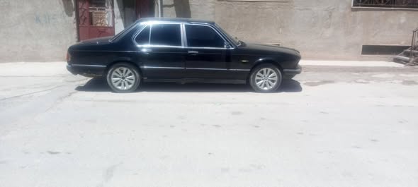 بي ام دبليو 5 Series 1980 - صورة 5