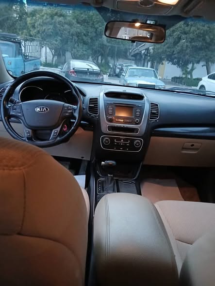 كيا سورانتو 2013