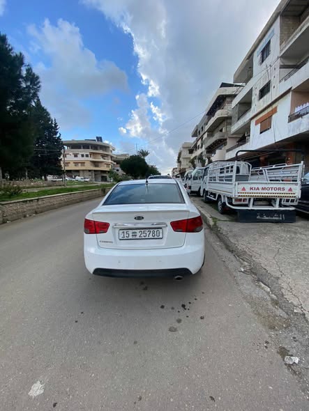 كيا فورتي 2009 - صورة 2