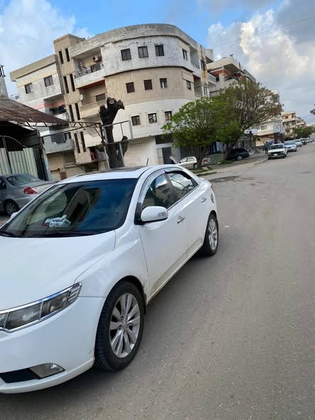 كيا فورتي 2009 - صورة 4