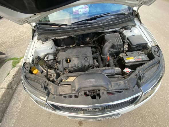 كيا فورتي 2009 - صورة 5