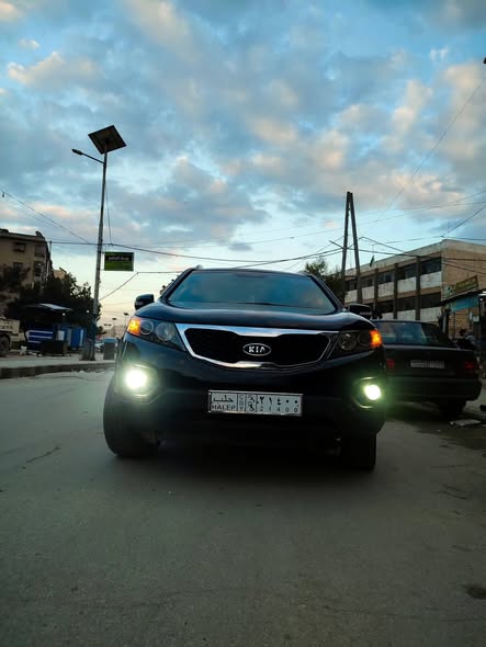 كيا سورينتو 2012