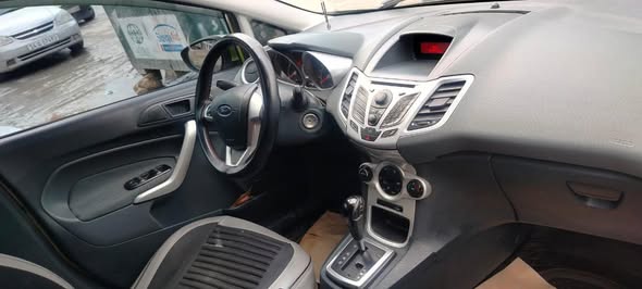 فورد فييستا 2011 - صورة 2