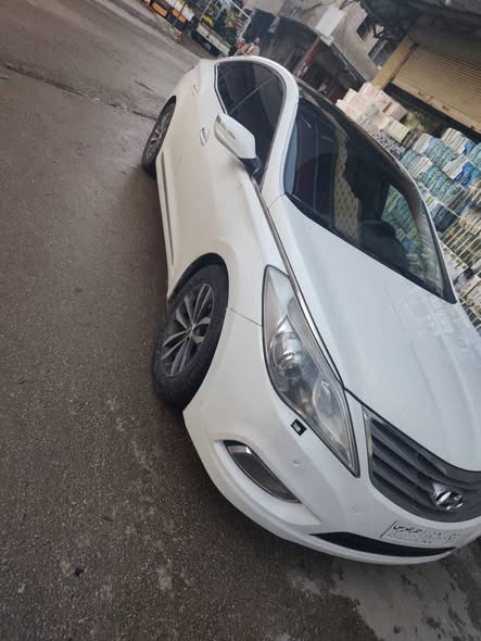 هيونداي ازيرا 2012 - صورة 2