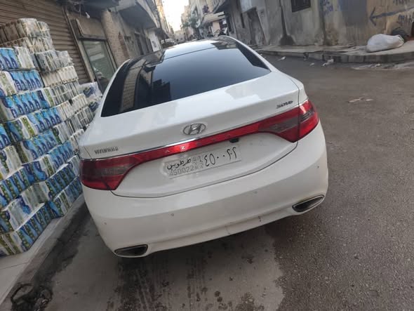 هيونداي ازيرا 2012 - صورة 4