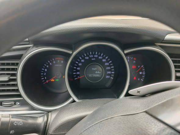 كيا اوبتيما 2016 - صورة 2