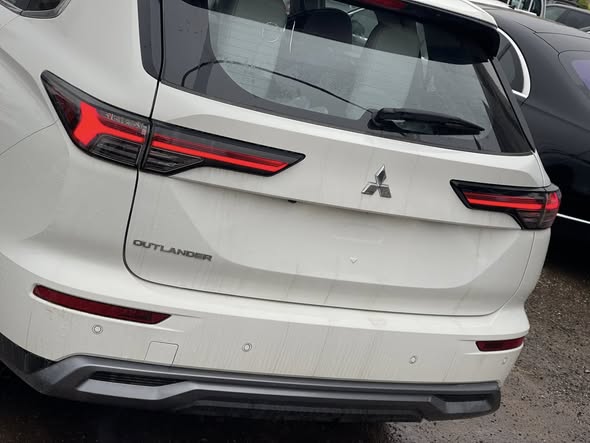 ميتسوبيشي أوتلاندر 2026 - صورة 2