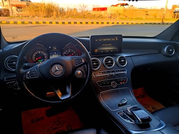 مرسيدس C300 2016 - صورة 5